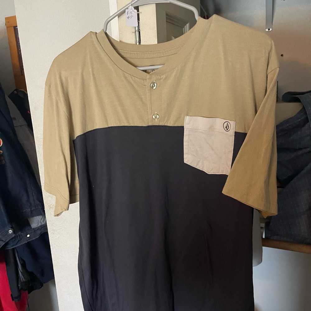 Men's Two-Tone Casual Shirt Volcom size extra large